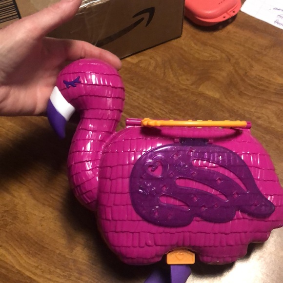Pink Flamingo 🦩 Polly Pockets Beach Set with Tons of accessories - Picture 5 of 17